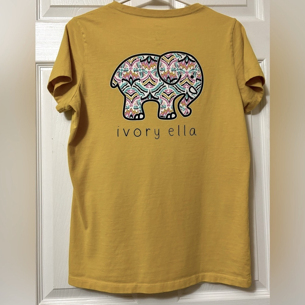 Cotton t-shirt. Elephant